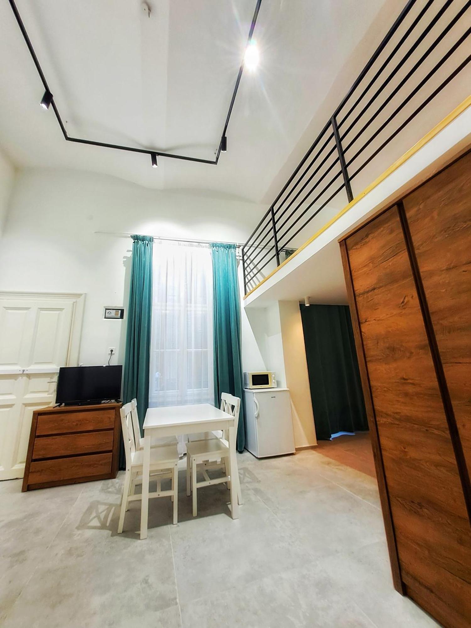 Masszi Apartman Budapest Exterior photo